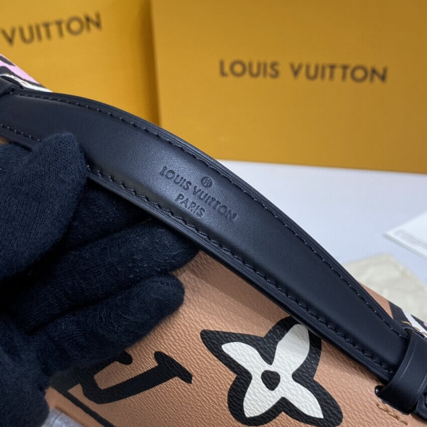 Louis Vuitton Pochette Metis M45823