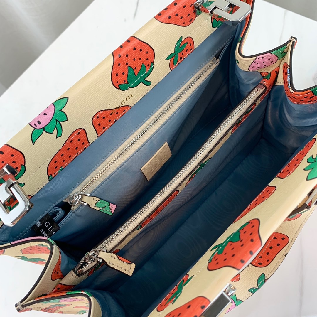 Gucci Zumi Strawberry Print Small Top Handle Bag 569712