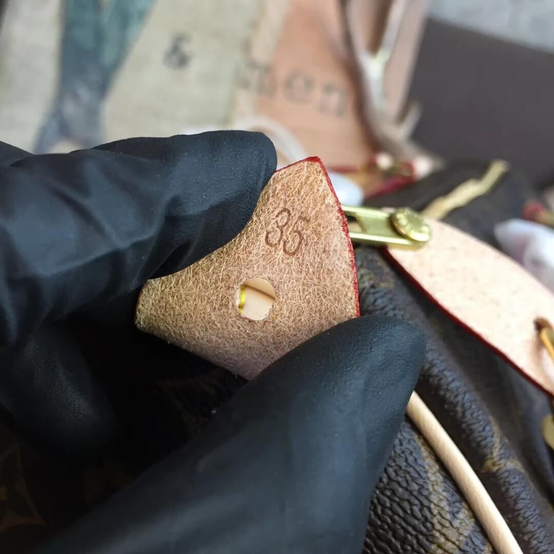 Louis Vuitton Monogram Canvas Speedy 35 M41107