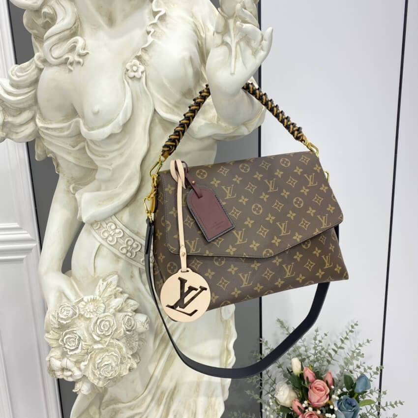 Louis Vuitton Monogram Beauborg MM M43953