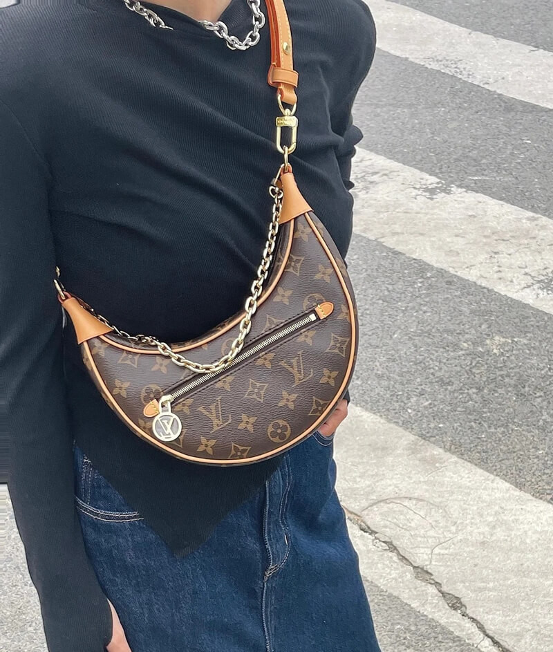 Louis Vuitton Monogram Canvas Loop Bag M81098