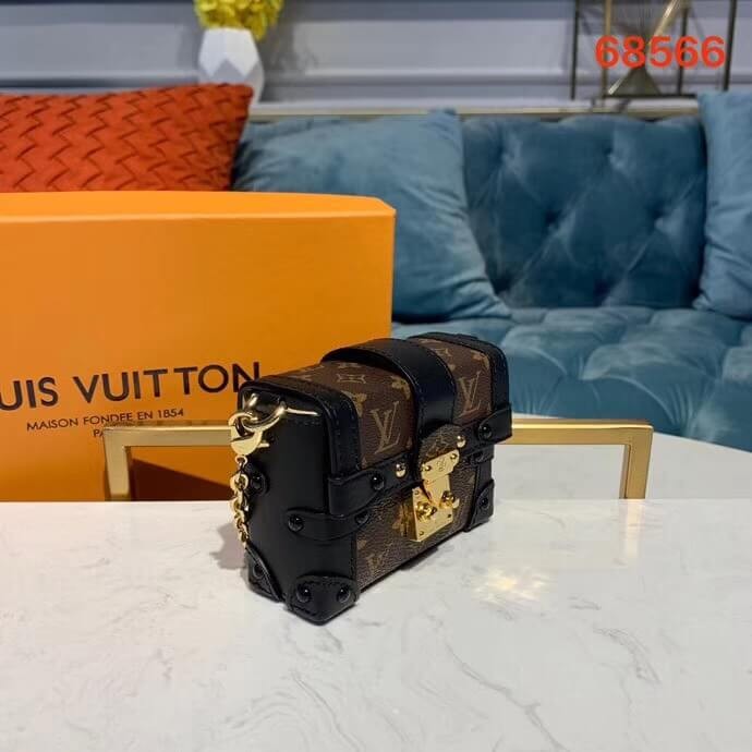 Louis Vuitton Essential Trunk M68566