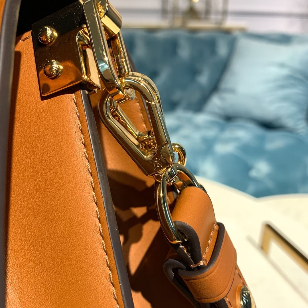 Louis Vuitton Dauphine MM M53868