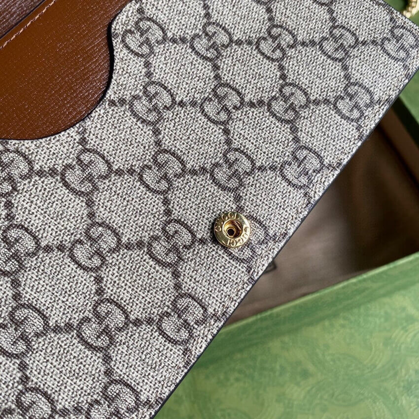 Gucci Valentine's Day Chain Card Case Wallet 648948