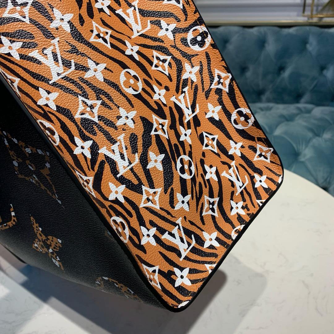 Louis Vuitton Onthego M44674 Black/Caramel