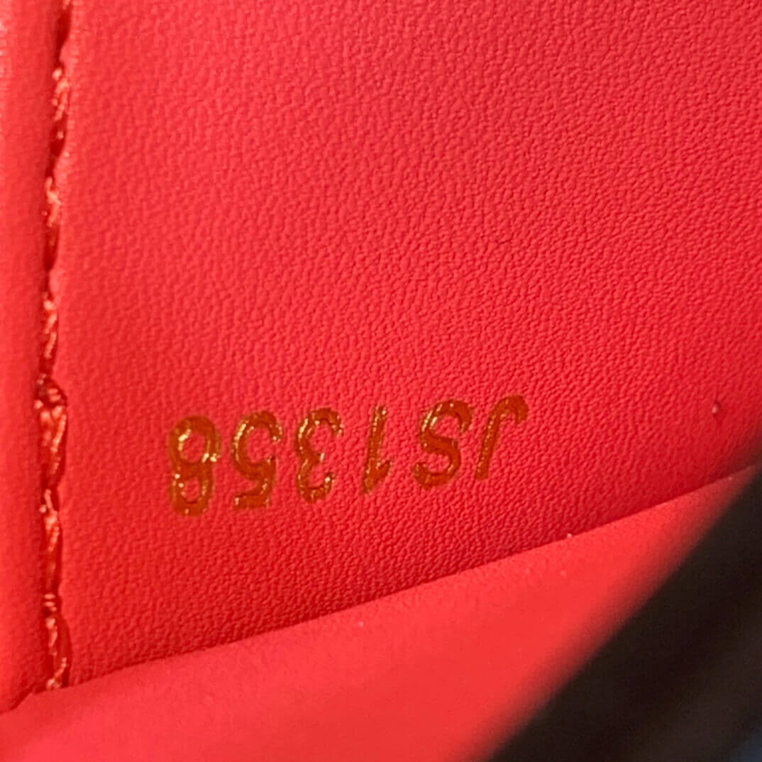 Louis Vuitton LV Pont 9 M55947