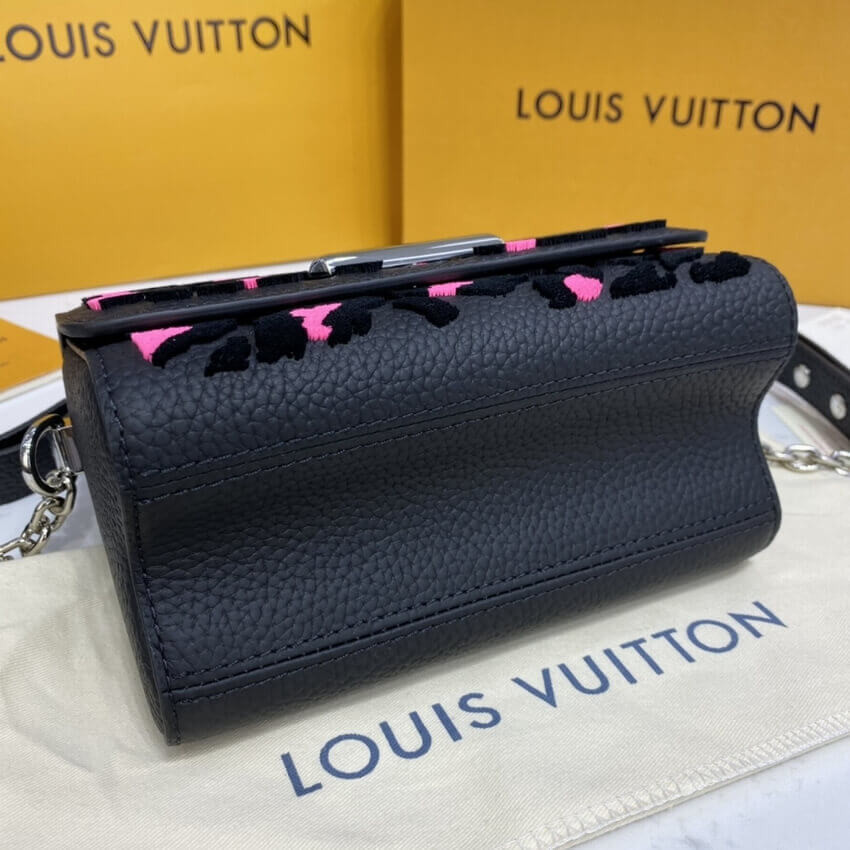 Louis Vuitton Twist PM M58569