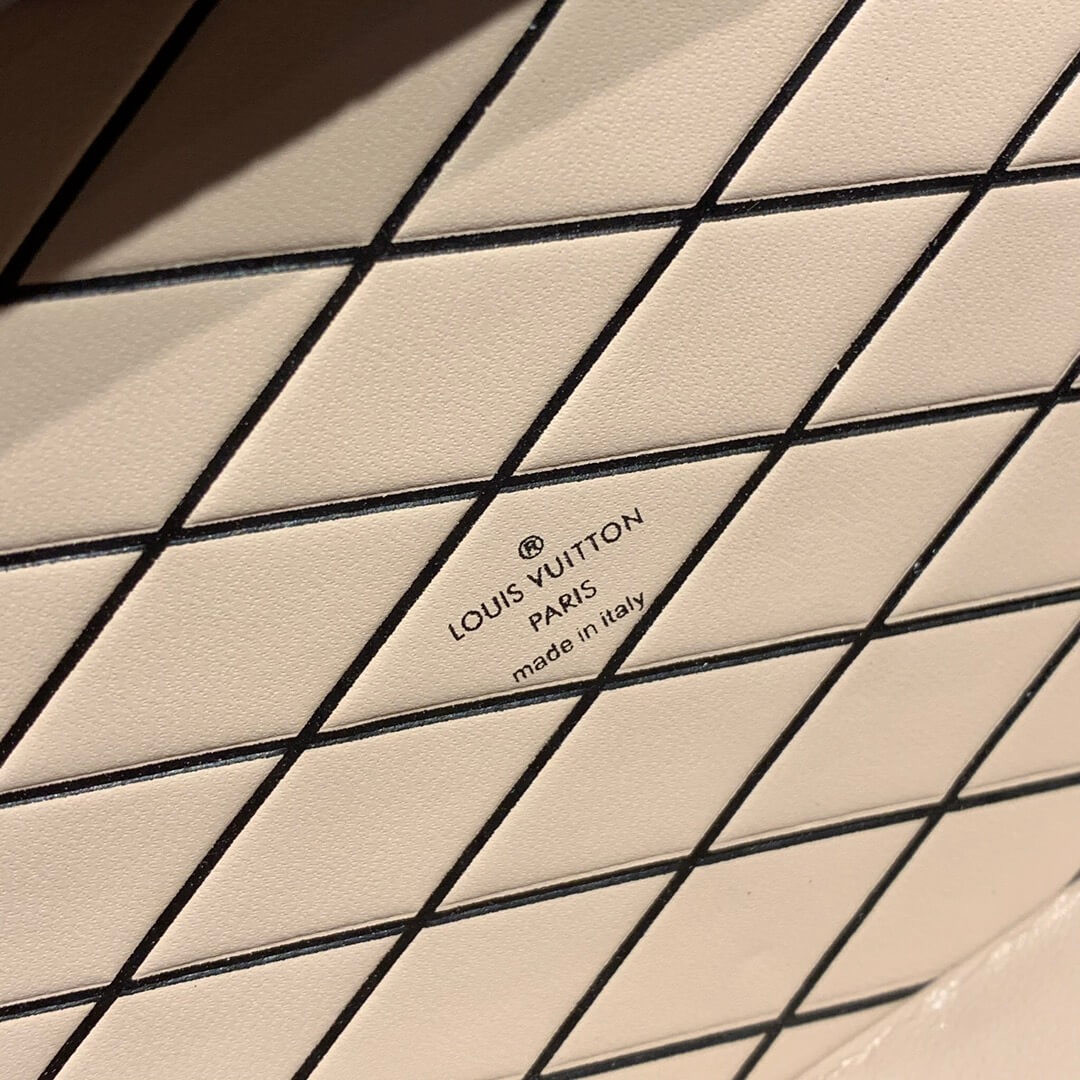 Louis Vuitton Reverse Monogram Kabuki Petite Malle M53544