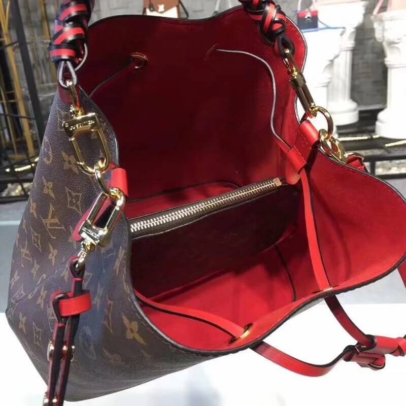 Louis Vuitton Monogram Canvas NeoNoe M43985