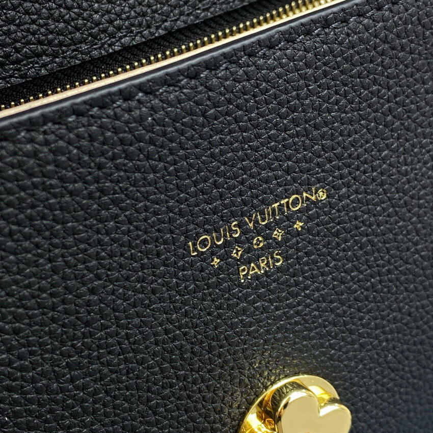 Louis Vuitton LV Pont 9 Soft PM M58727