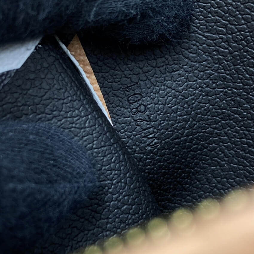 Louis Vuitton Toiletry Pouch 26 M80751 M80752