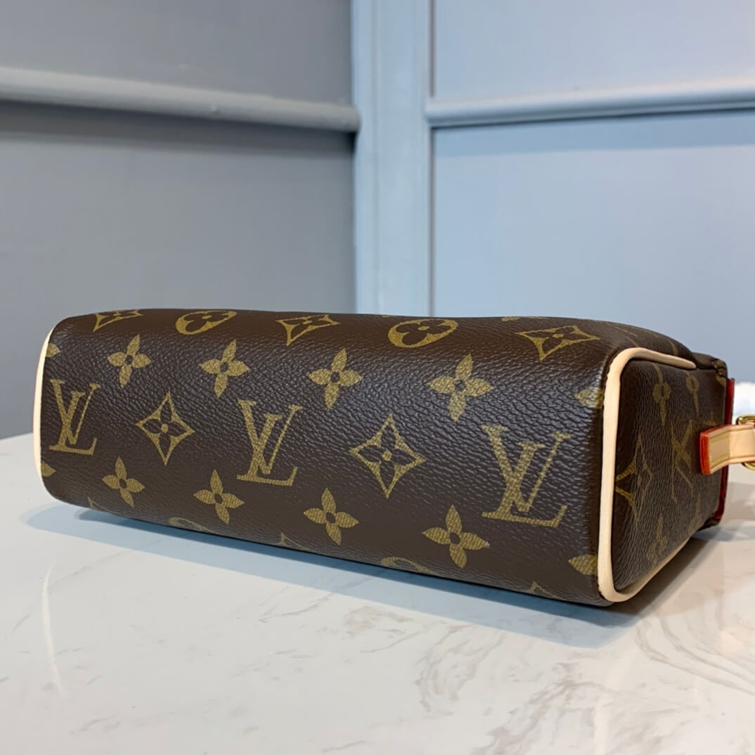 Louis Vuitton Monogram Canvas Recital Shoulder Bag M51900