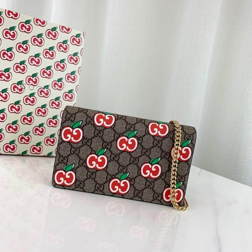 Gucci GG Apple Print Chain Card Case Wallet 634275