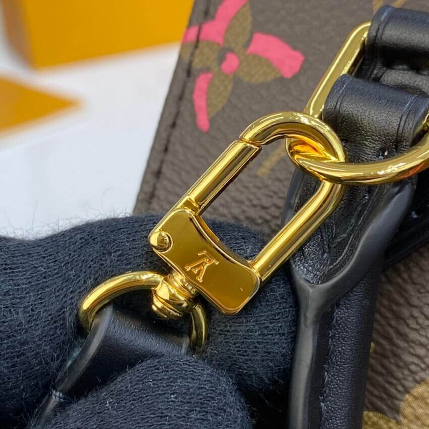 Louis Vuitton Signature Drawn Petit Sac Plat M80839