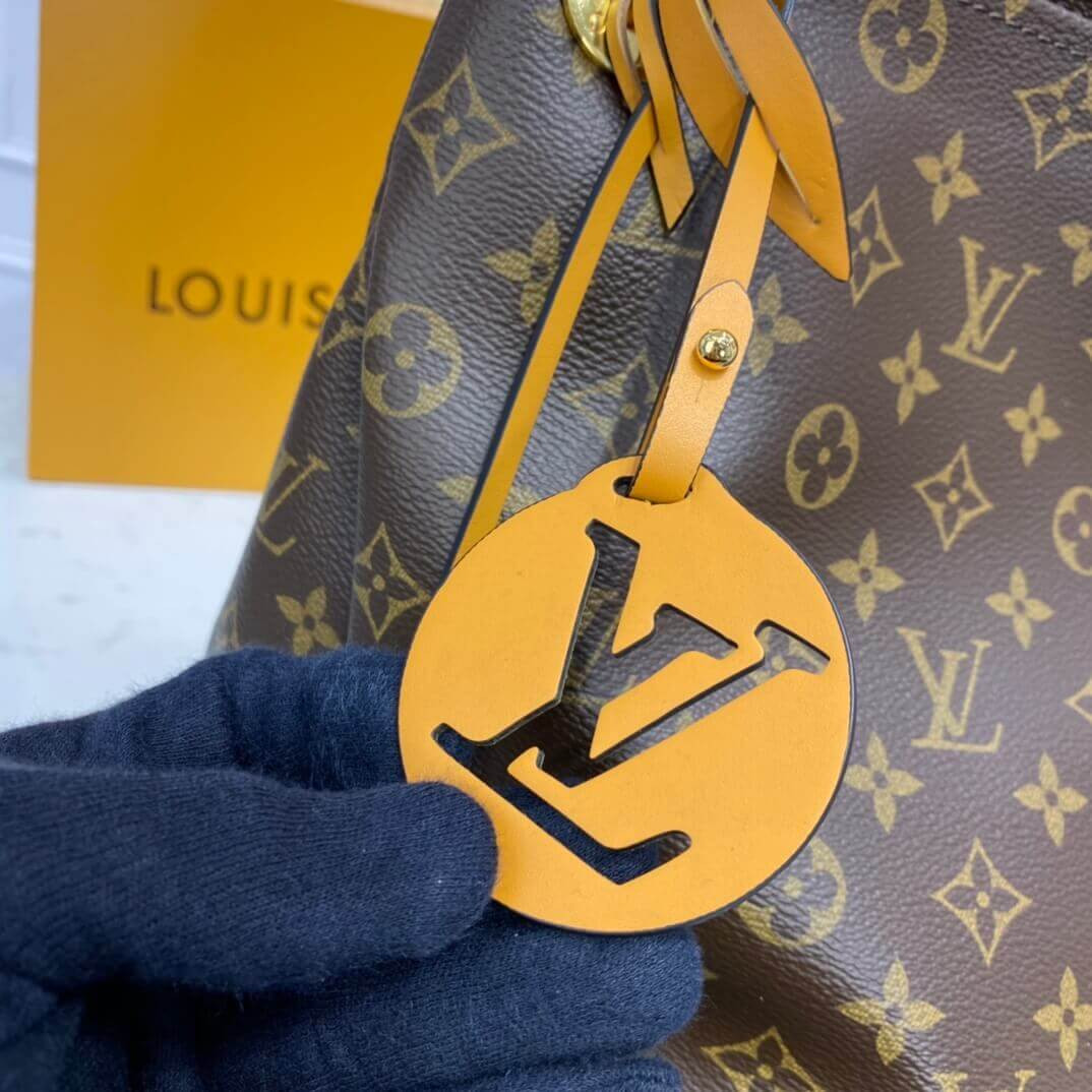 Louis Vuitton Monogram Canvas Artsy MM M43994