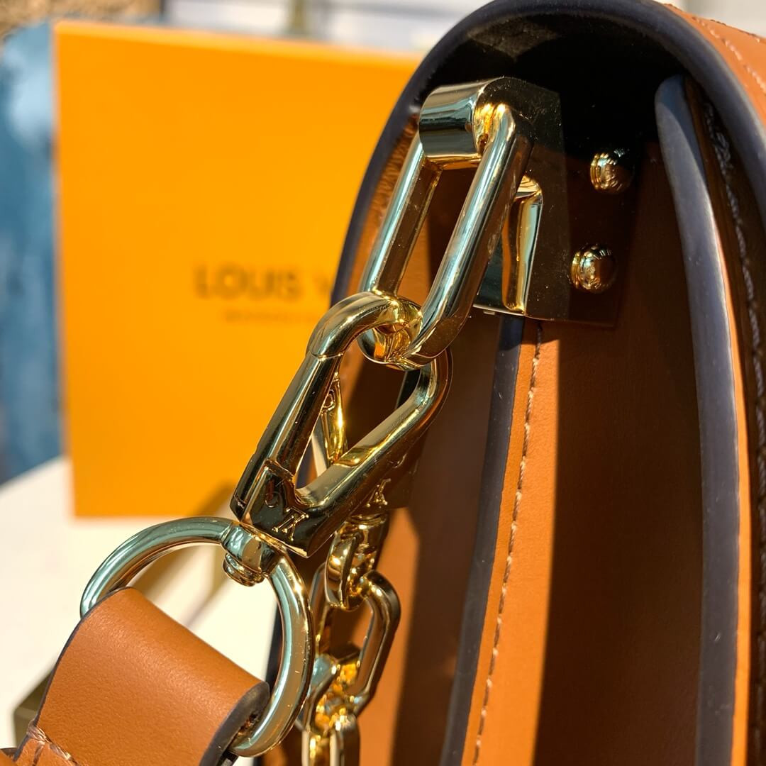 Louis Vuitton Dauphine MM M55071