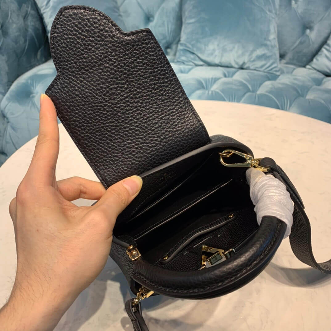 Louis Vuitton Capucines Mini M56071