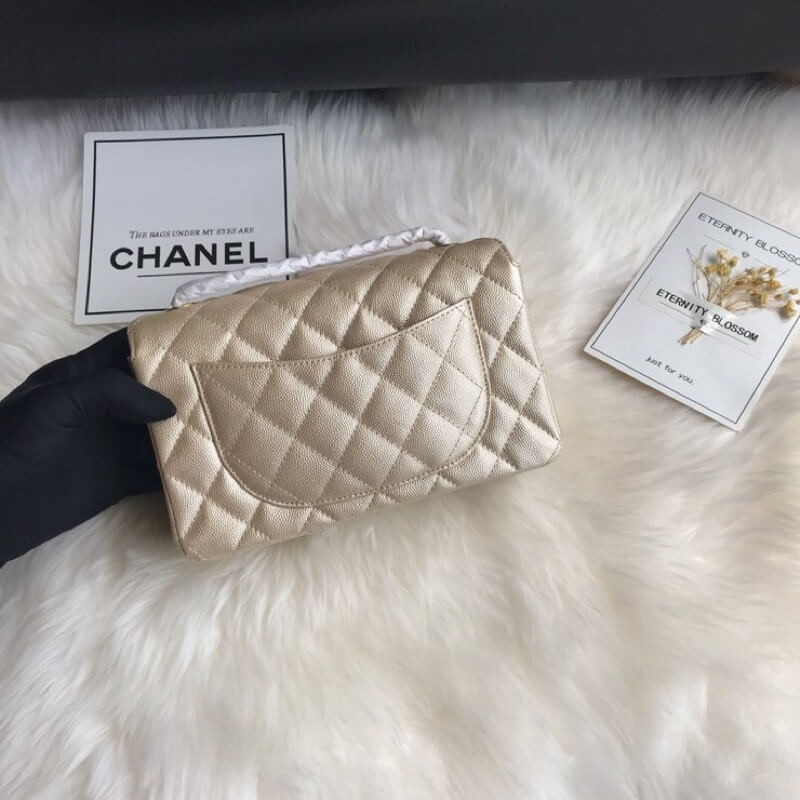 Chanel Caviar Calfskin 20cm Classic Flap Bag 1116