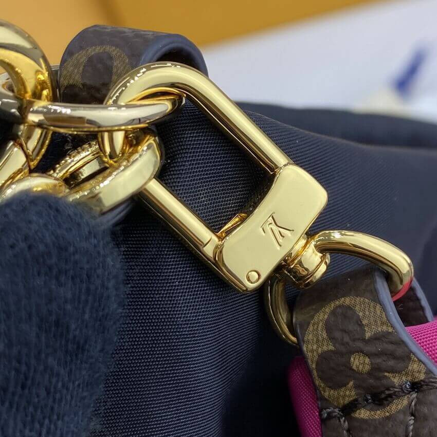 Louis Vuitton Maxi Multi Pochette Accessoires M58980 Black/Fuchsia