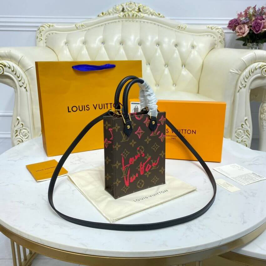 Louis Vuitton Signature Drawn Petit Sac Plat M80839