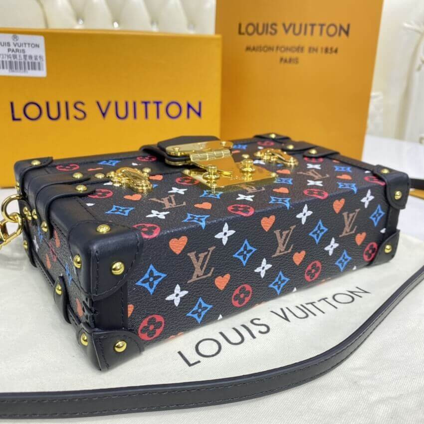 Louis Vuitton Game On Petite Malle M57454