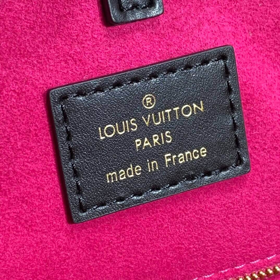 Louis Vuitton Onthego GM M56958 In Leather and Shearling