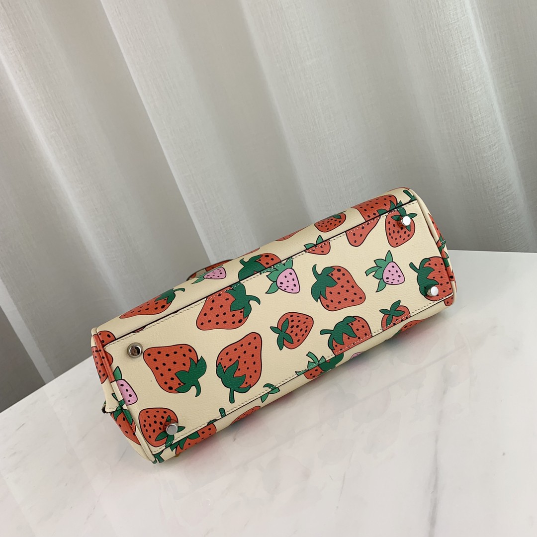 Gucci Zumi Strawberry Print Small Top Handle Bag 569712
