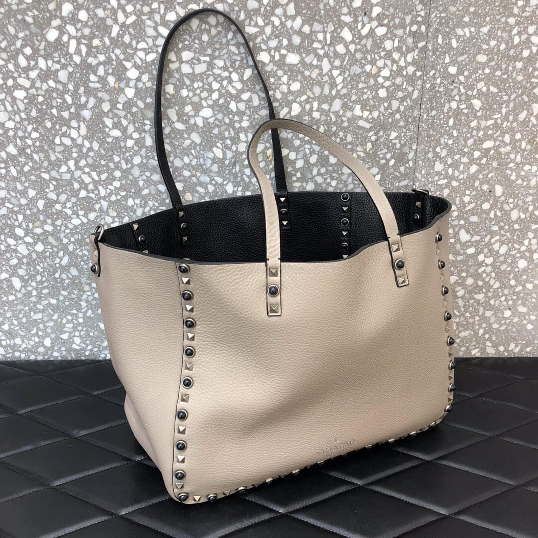 Valentino Garavani Medium Double Rockstud Reversible Tote Bag 0067Y Black/Off-white