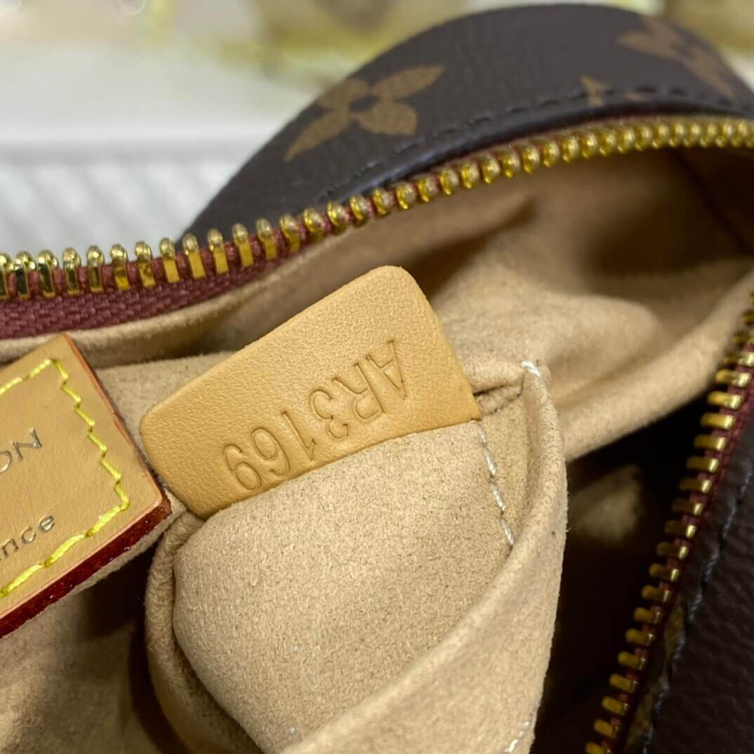 Louis Vuitton Game On Cœur M57456