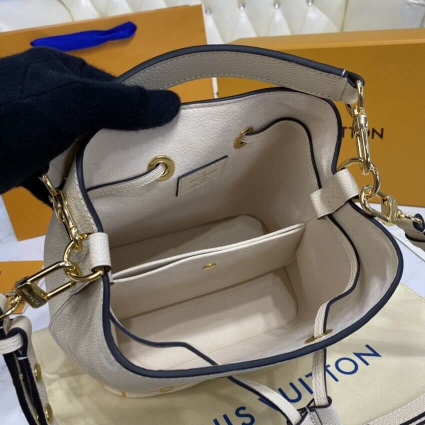 Louis Vuitton Néonoé BB M45709 M45716