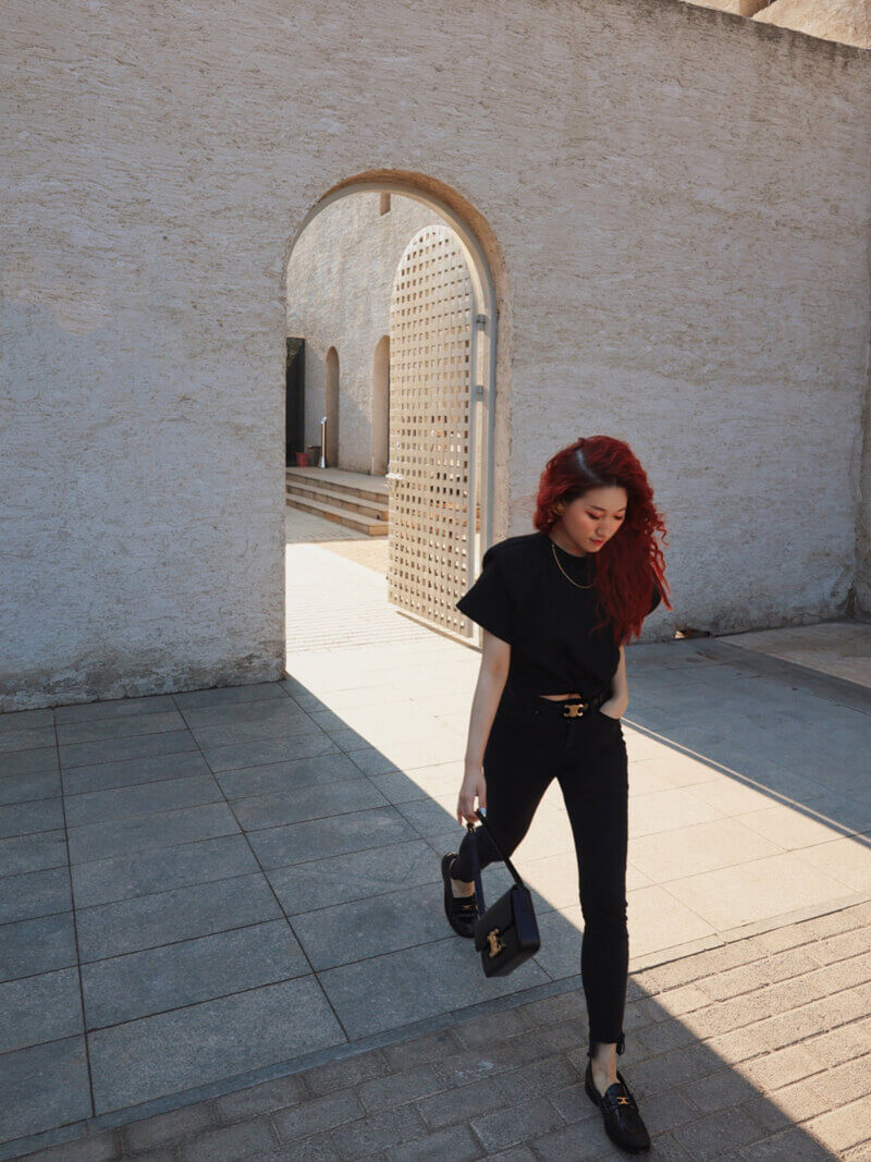 Celine Triomphe Shoulder Bag In Shiny Calfskin 194143 Black