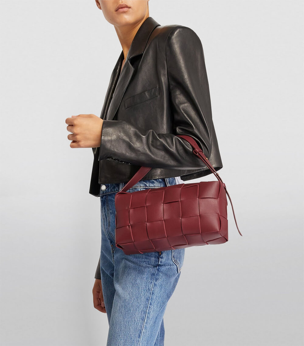 Bottega Veneta Brick Cassette Bordeaux