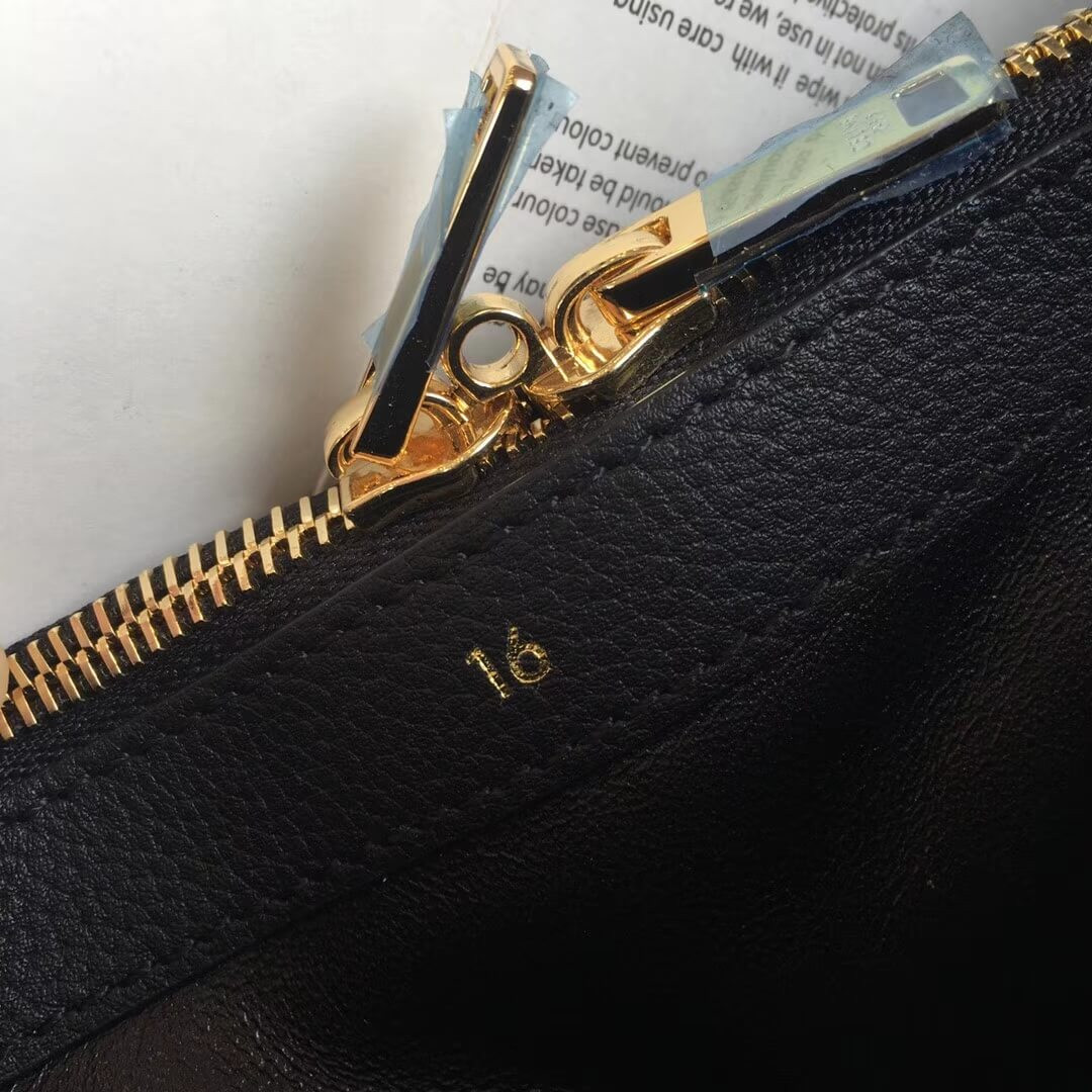 Celine Medium 16 Bag In Grained Calfskin 187373