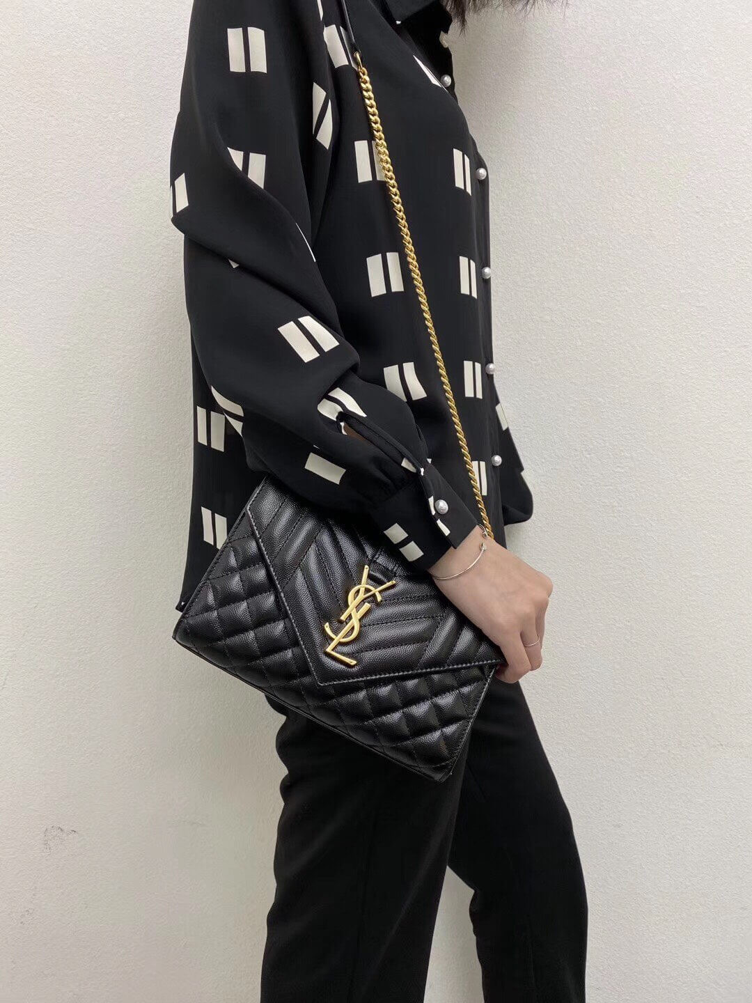 Saint Laurent Grain Leather Envelope Small Bag 526286 Black