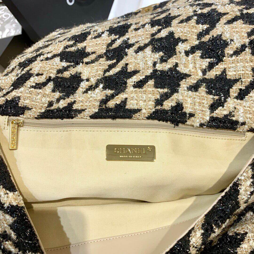 Chanel 19 Maxi Flap Bag AS1162