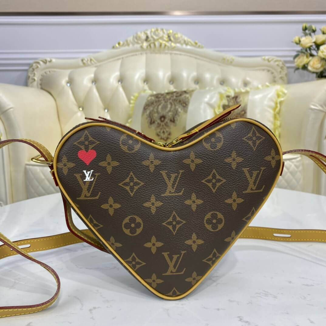 Louis Vuitton Game On Cœur M57456