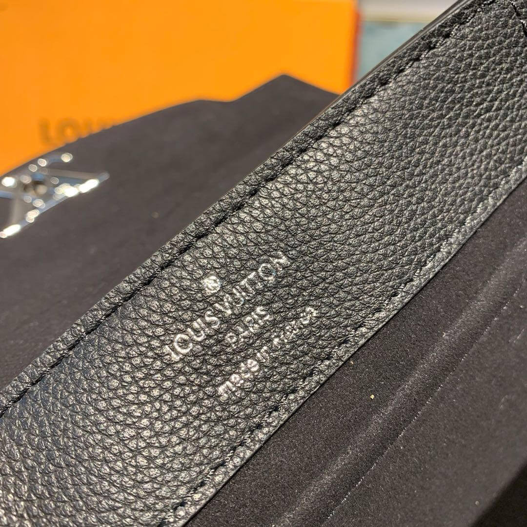 Louis Vuitton Lockme Ever BB M53937