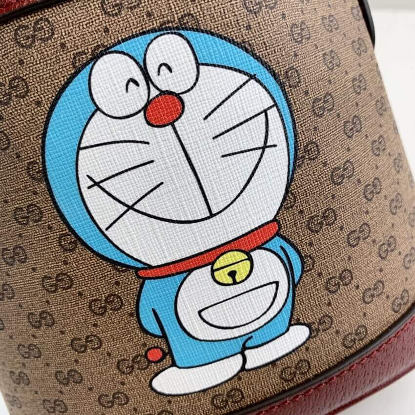 Doraemon x Gucci Mini Bucket Bag 647801
