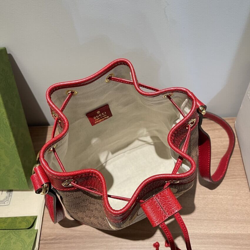 Doraemon x Gucci Small Bucket Bag 655597