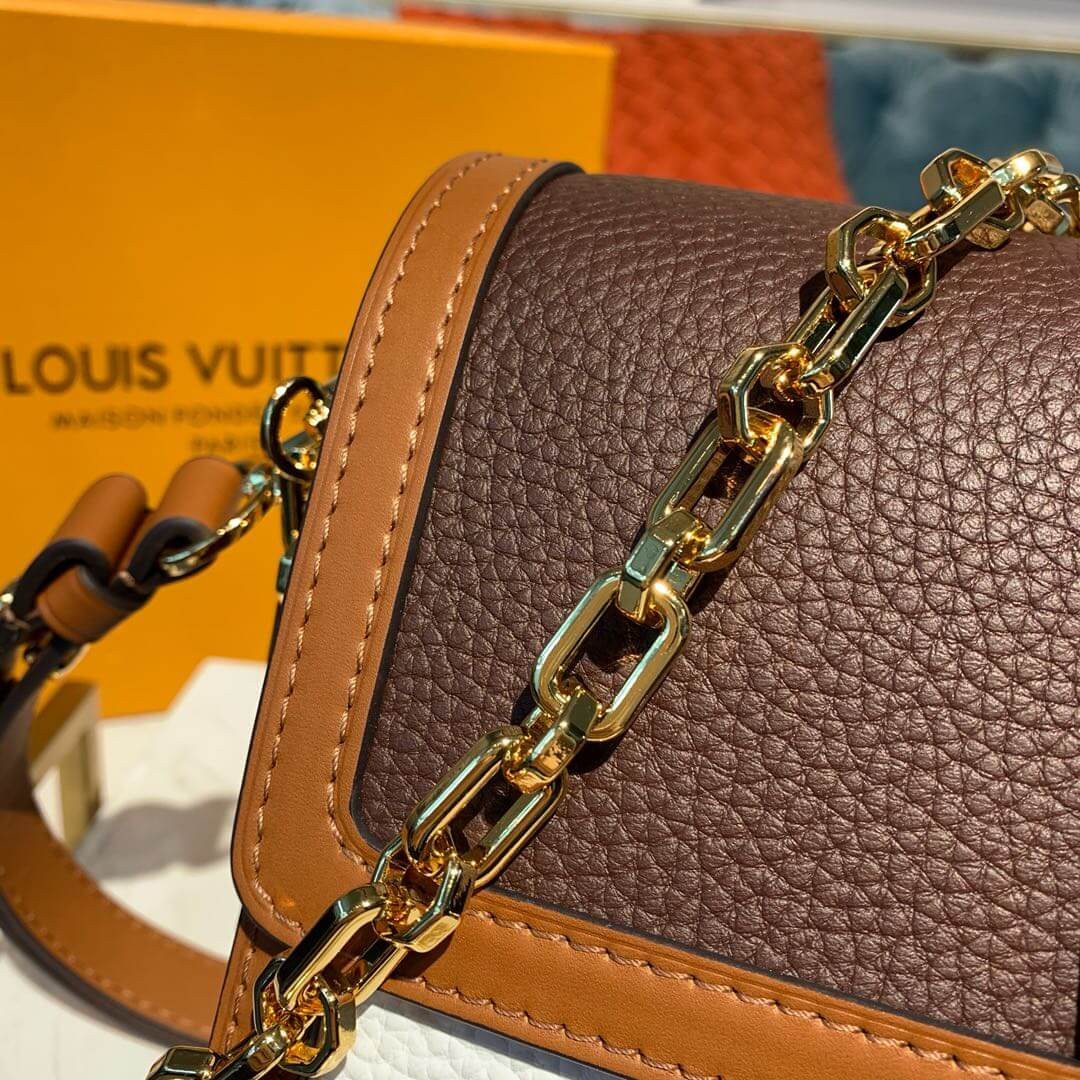 Louis Vuitton Dauphine MM M53868