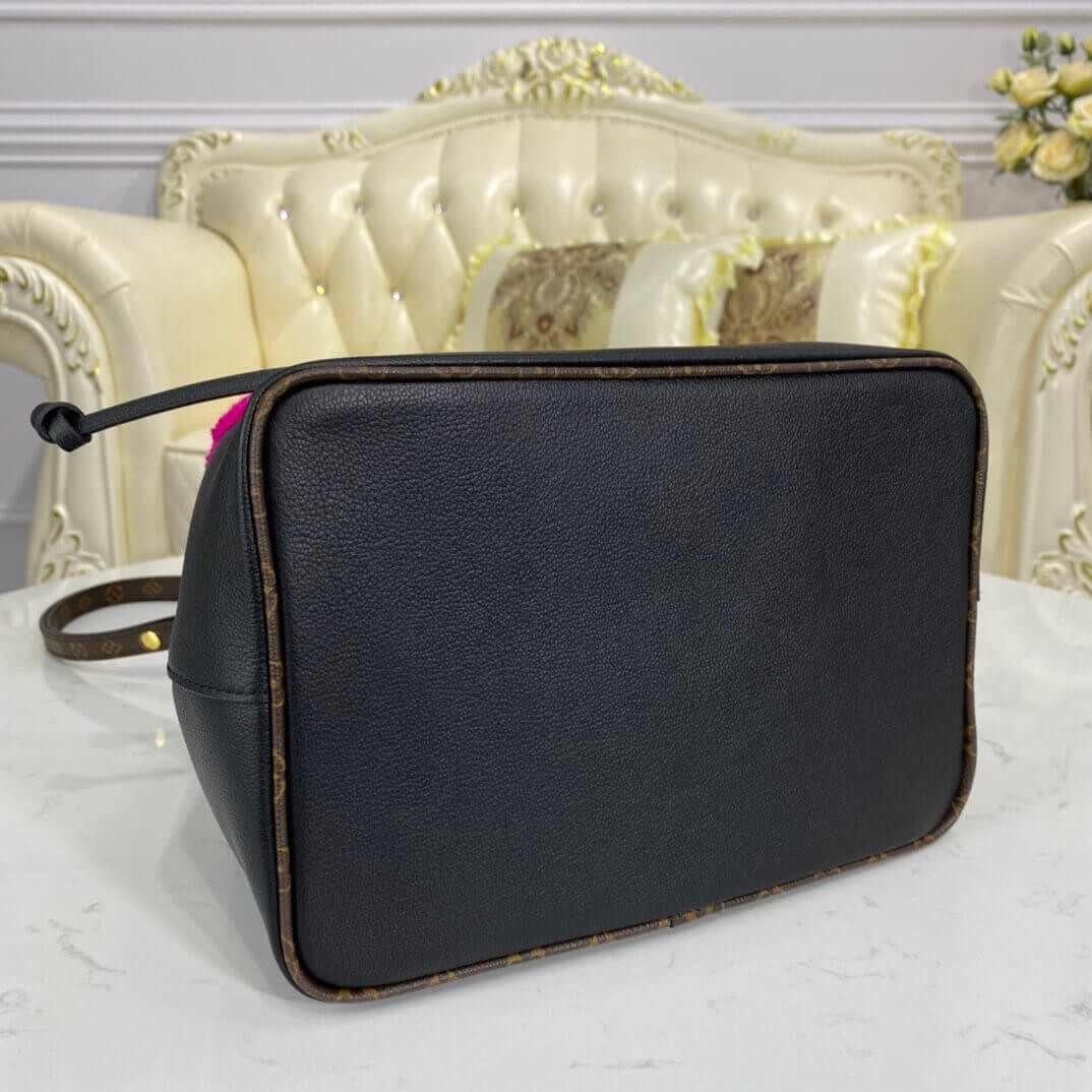 Louis Vuitton Neonoe MM M56963 In Leather and Shearling