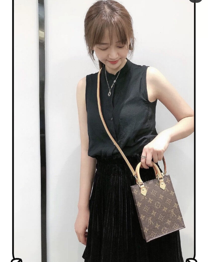 Louis Vuitton Petit Sac Plat M69442