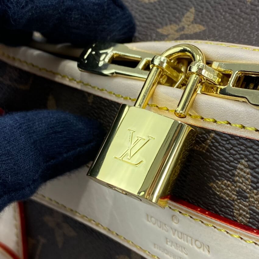 Louis Vuitton Monogram Canvas Dog Carrier 40 M42024