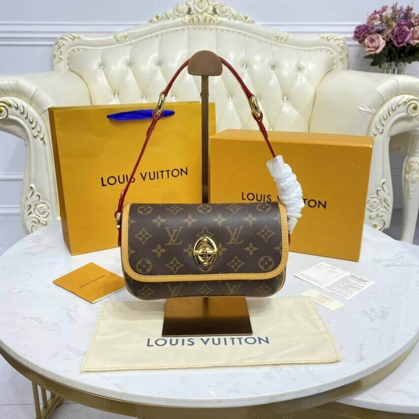 Louis Vuitton Tikal PM Shoulder Bag M40078