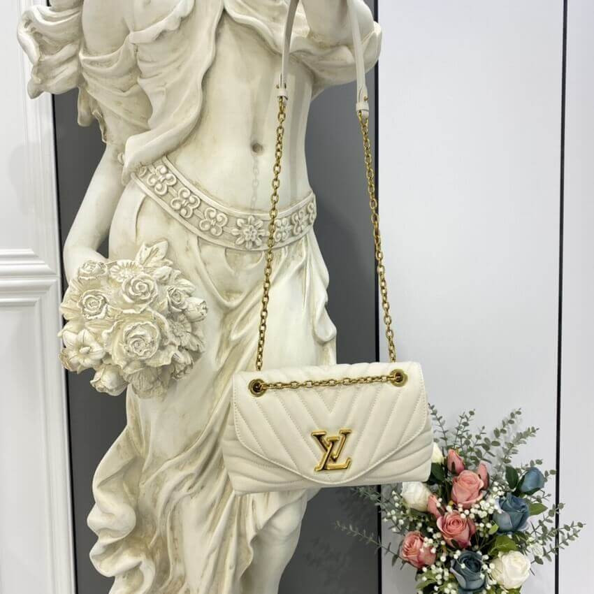 Louis Vuitton New Wave Chain Bag M58549 Ivory