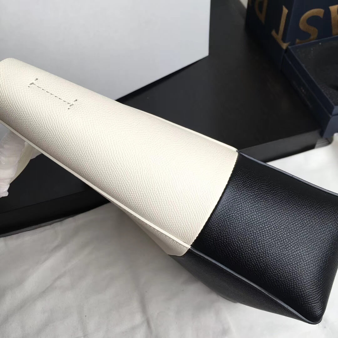 Celine Small Cabas In Grained Calfskin 189813 White/Black