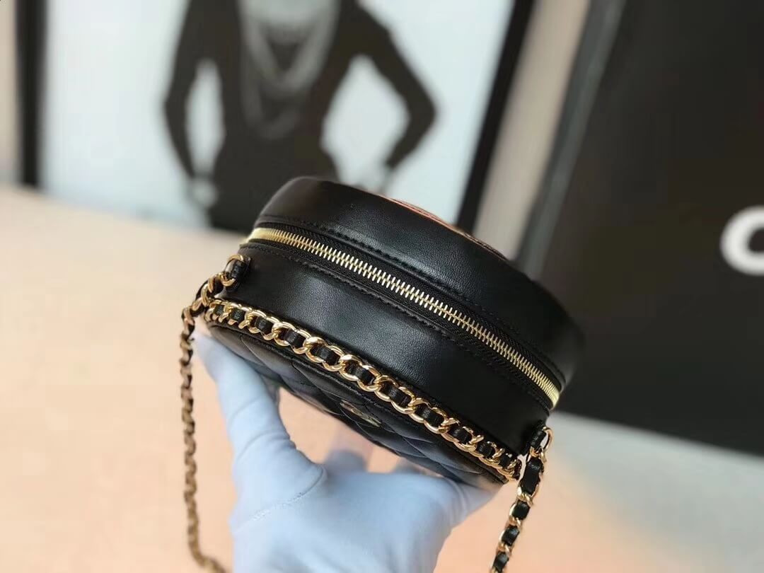 Chanel Round Clutch Chain Bag A70657