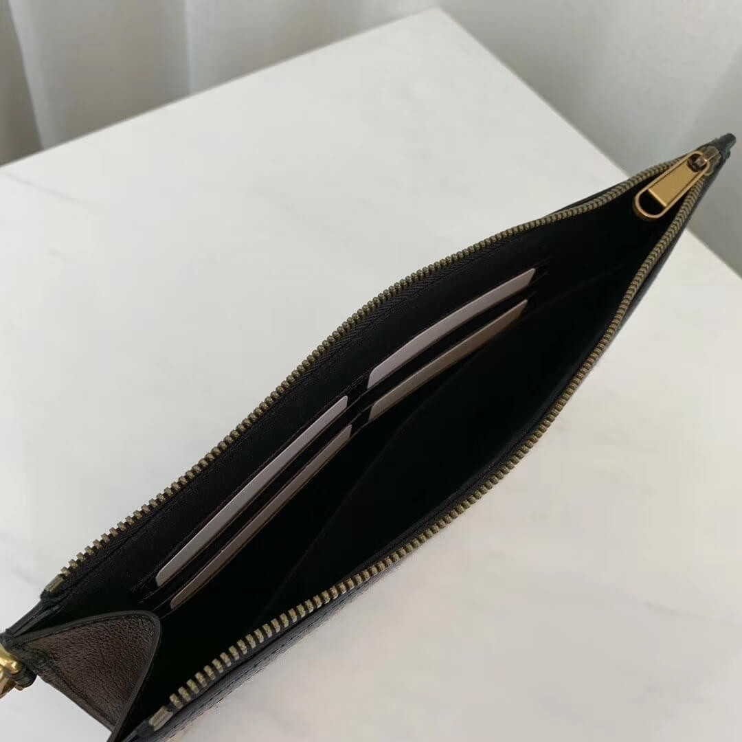 Gucci GG Wool Pouch 597627