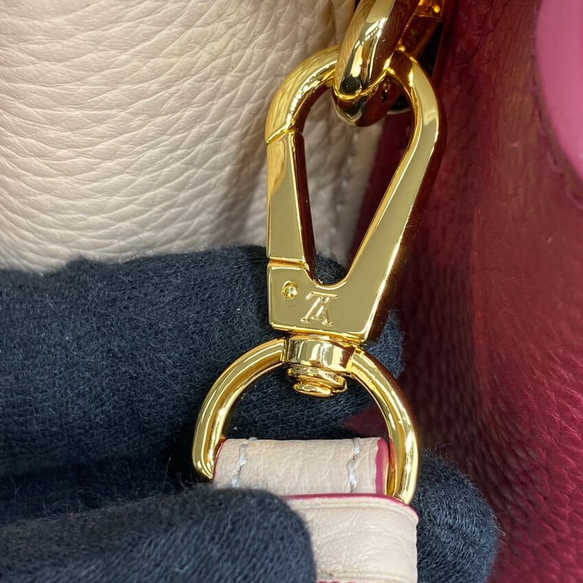 Louis Vuitton Capucines BB M59061 Eggshell/Lie de Vin Red