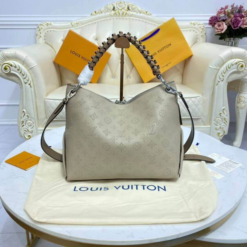 Louis Vuitton Beaubourg Hobo MM M56084